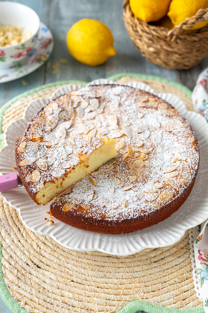 Guarda il reel e scopri la ricetta della Torta delle monache
         loading=